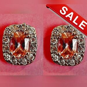 #Vintage Pink Faceted Gemstone, Accent Rhinestone Rnded Sqr Stud Earrings 7/16"